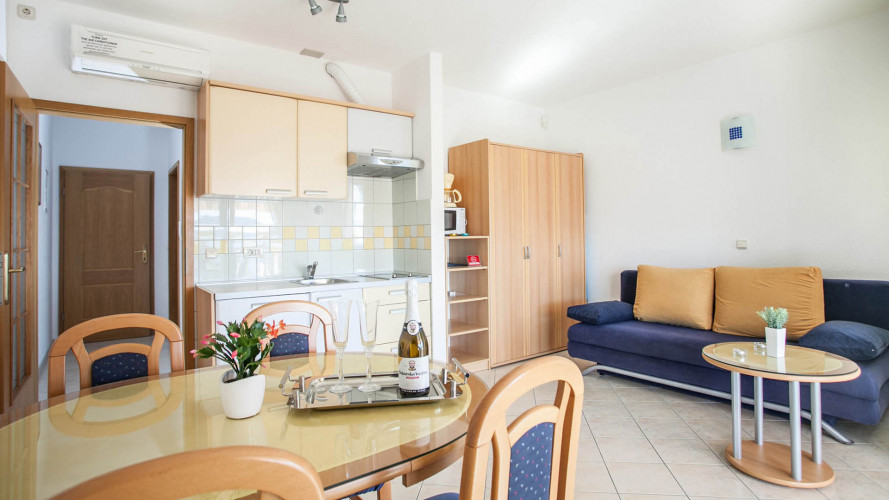 apartments-barbara-seget-donji-4pax