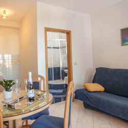 apartment-barbara-seget-donji-3pax