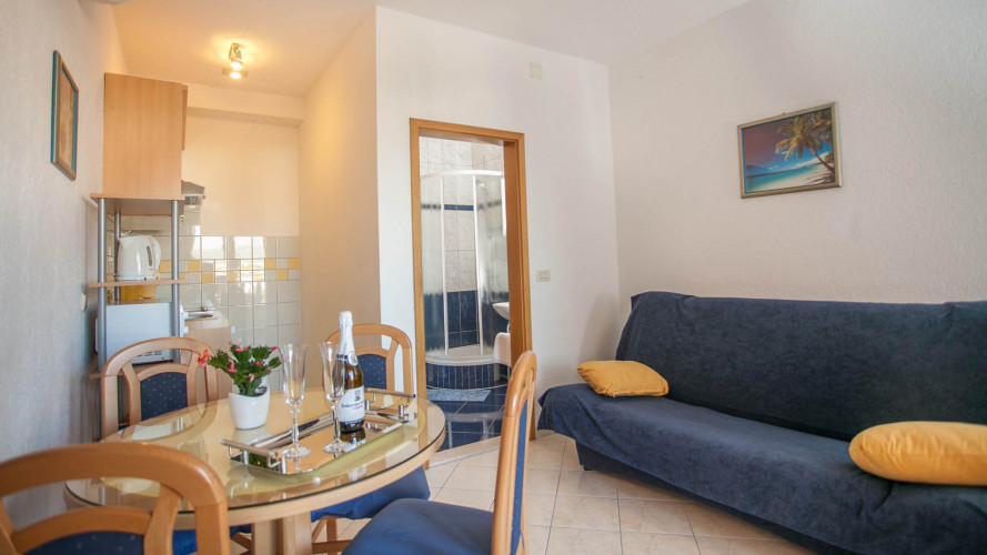 apartment-barbara-seget-donji-3pax