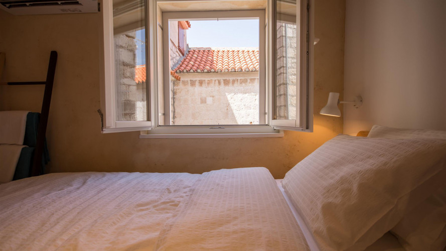 townhouse-sepia-trogir-center-6pax