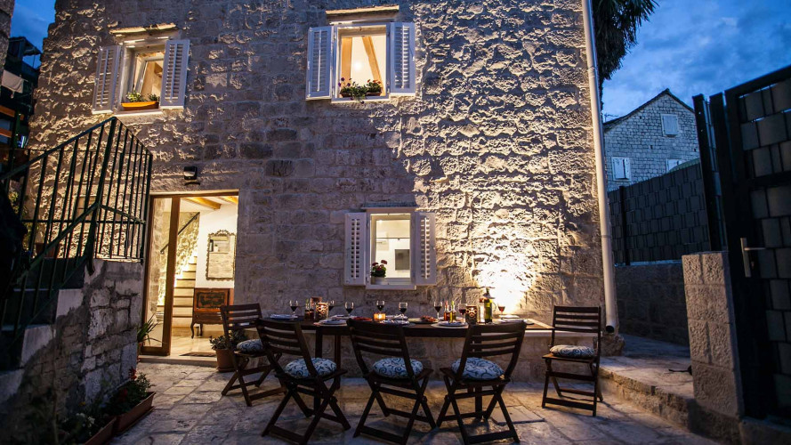 townhouse-lucia-trogir-center-8pax