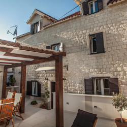 townhouse-tinel-longo-trogir-8pax