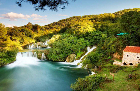 krka-waterfalls-kairos-travel