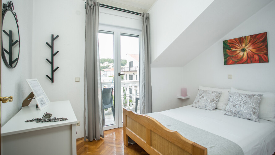 apartment lovric studio 2pax okrug gornji 1