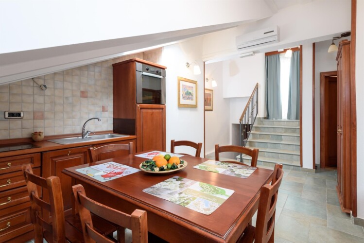 apartment meri trogir center 4pax 12