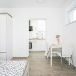 modern living sani trogir 2pax 21