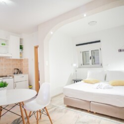 studio emotha trogir center 2pax 9