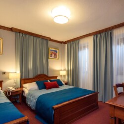 triple room meri trogir center 3pax 11