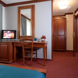 triple room meri trogir center 3pax 8