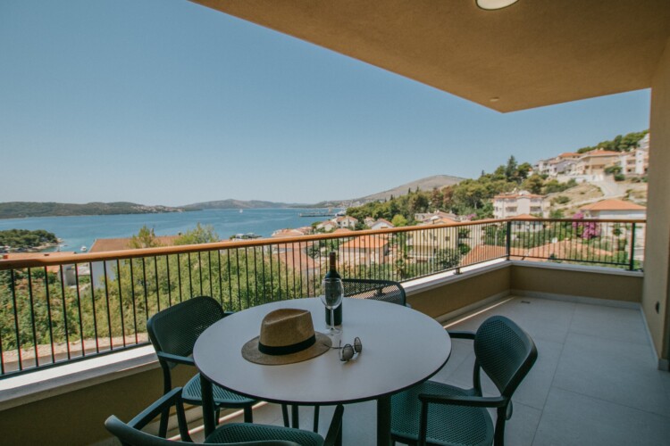 oleander-urban-suites-trogir-sea-view