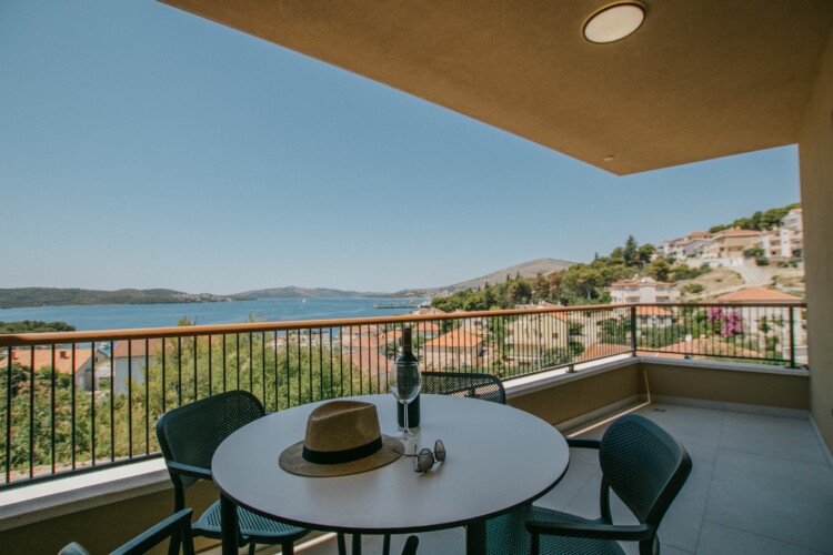 oleander-urban-suites-trogir-sea-view